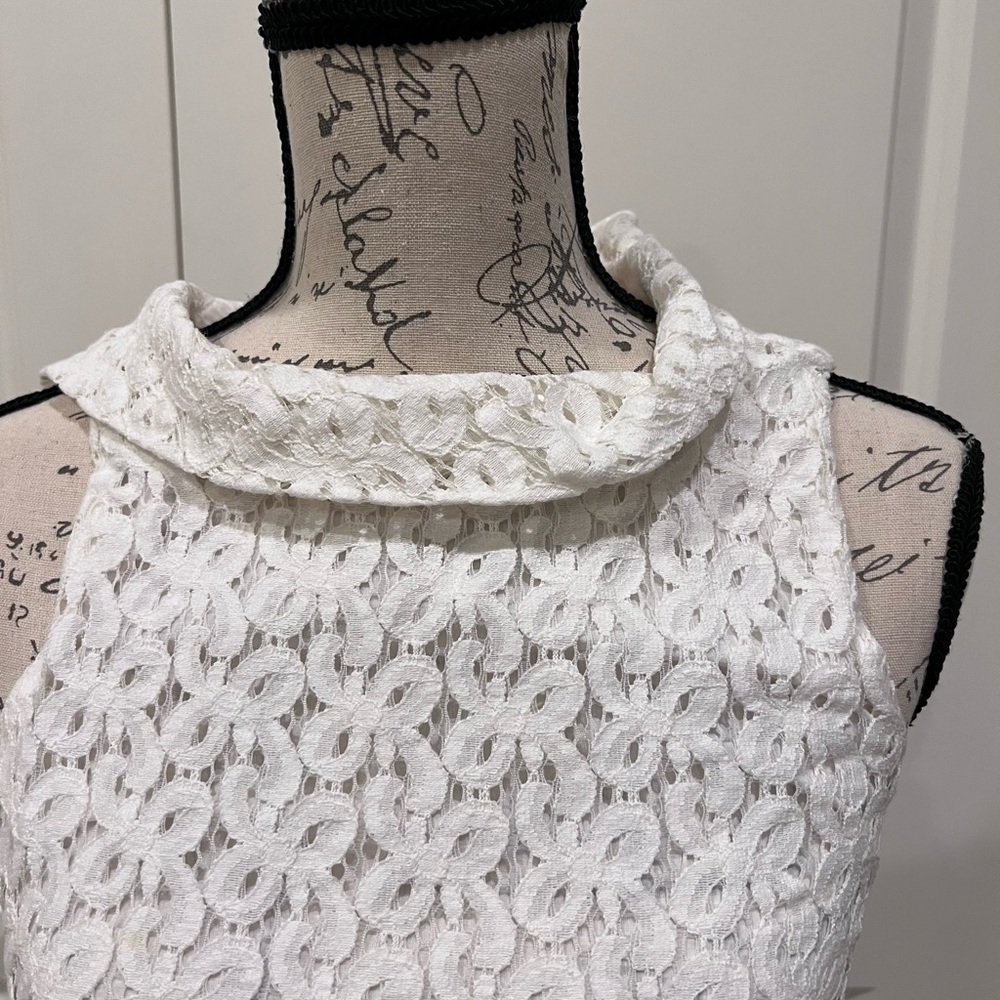 Zara white lace dress size small in excellent condition